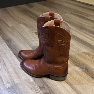 Tecovas “The Cartwright” bourbon color boots. Size 11, average width (D).